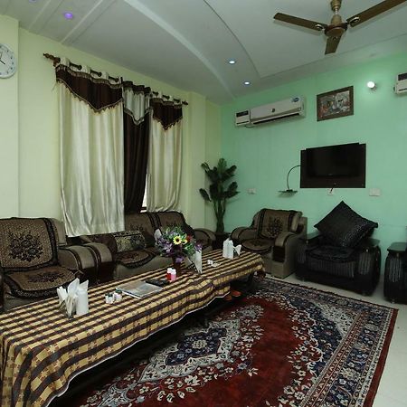Hotel Deep Palace Jind Buitenkant foto