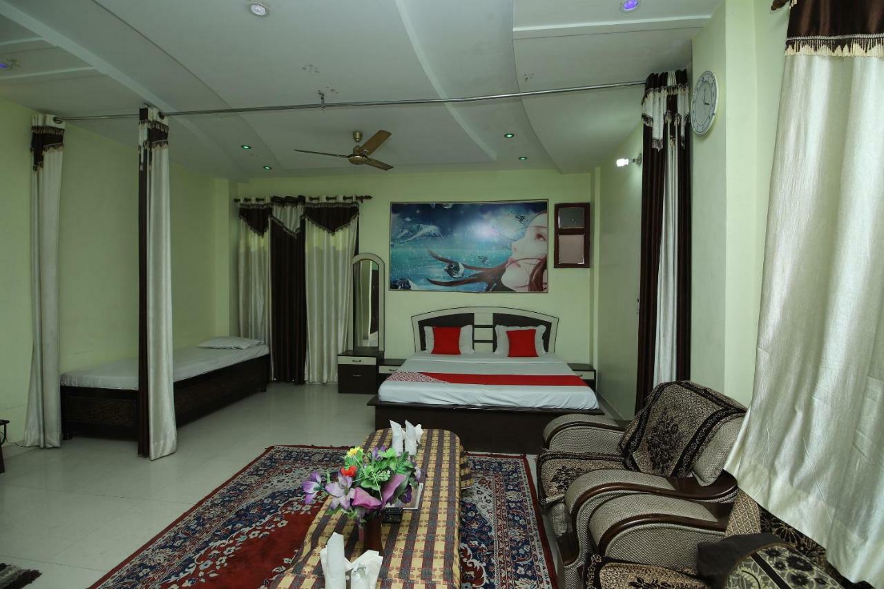 Hotel Deep Palace Jind Buitenkant foto